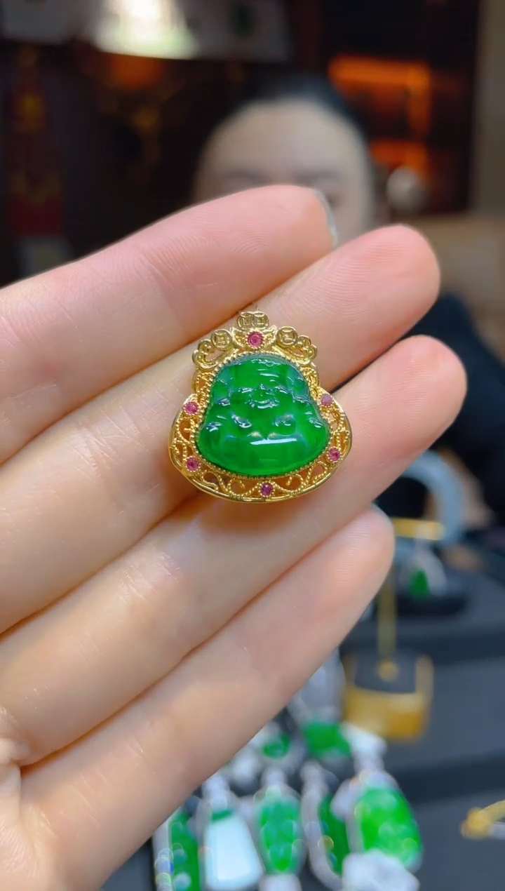 【闪购商品】翡翠颈饰18K金镶嵌68508天然A货翡翠  行长吊坠