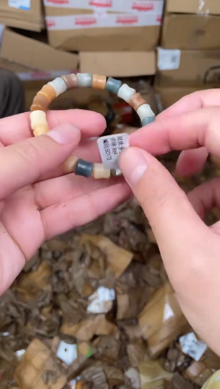 木质非金属捧月文创福利闪购商品无礼盒