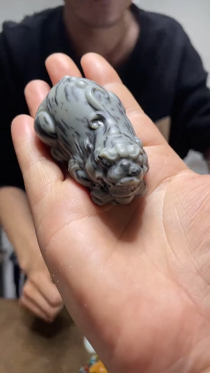 和田玉未镶嵌把件1