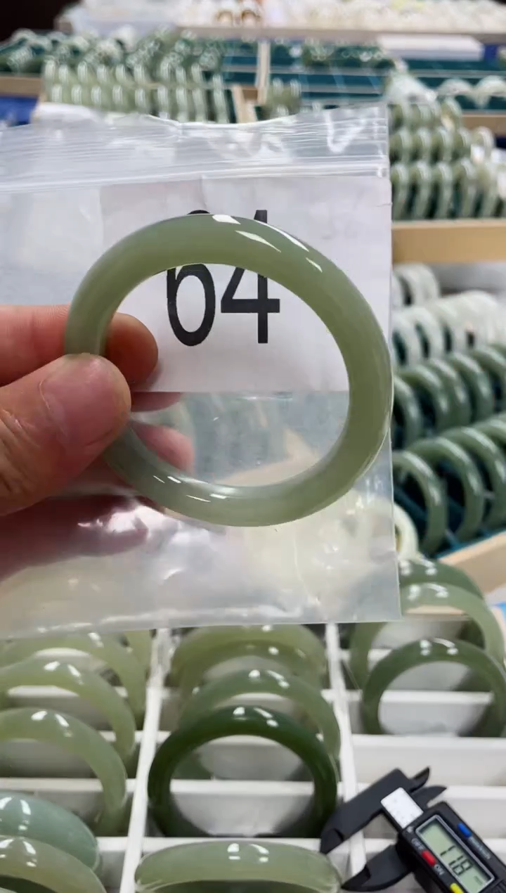 和田玉手镯未镶嵌和田玉手镯55 圈口64 号