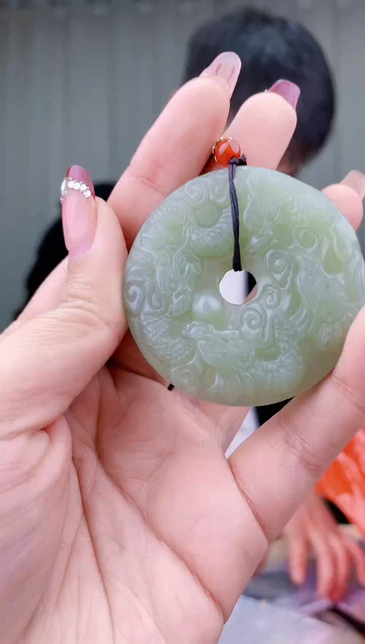 【闪购商品】和田玉挂件未镶嵌拍一发一，多样性发货！