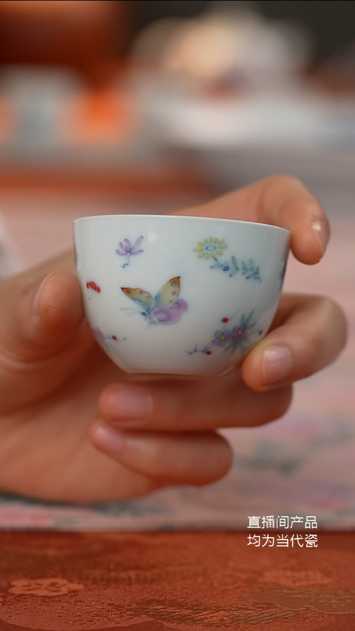 望玉斗彩蝶恋花杯