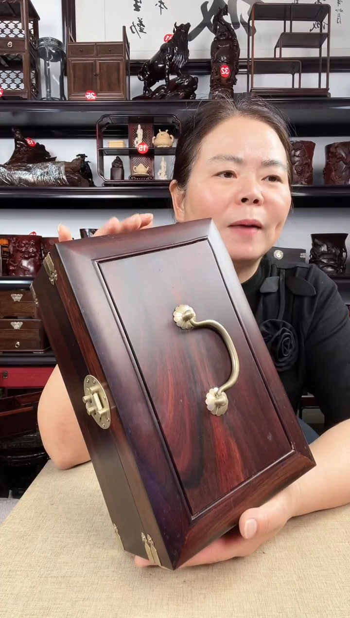 木老李红木工艺品