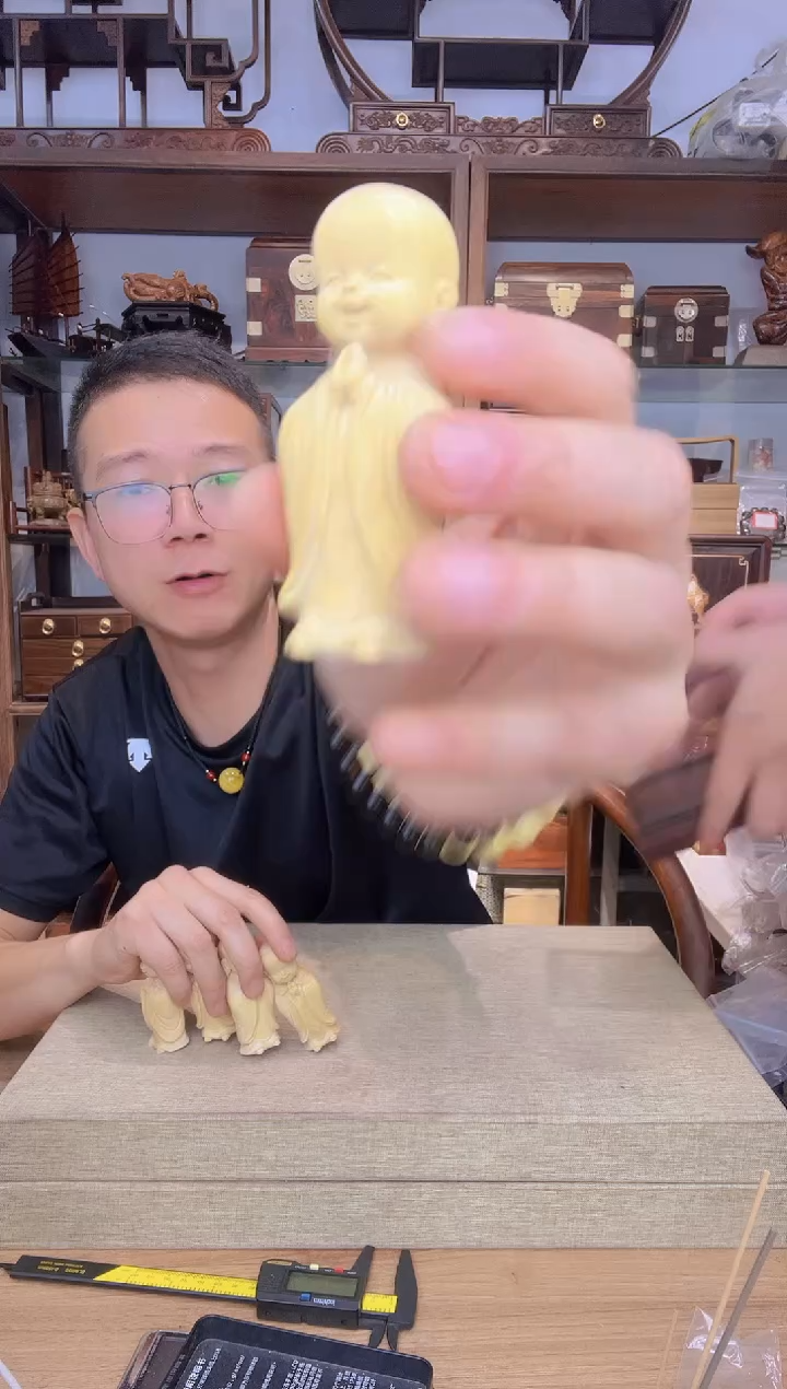 乌木类书架214小叶黄杨沙弥摆件