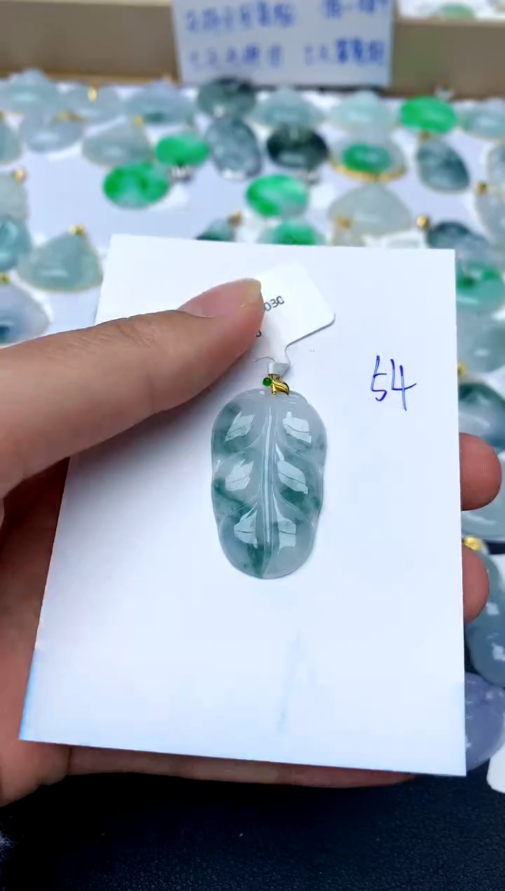 【闪购商品】翡翠颈饰18K金镶嵌54天然A货翡翠