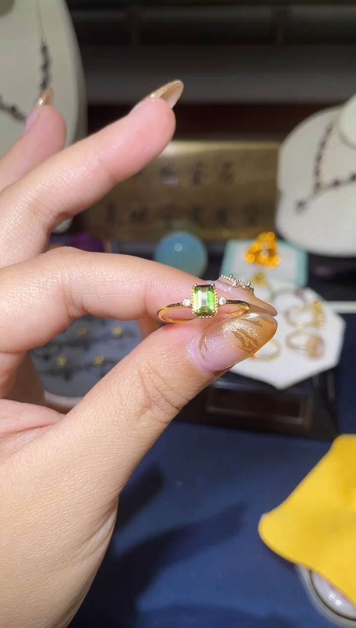 【闪购商品】碧玺戒指银S925镶嵌1111