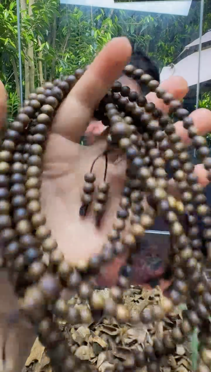 沉香碎屑沉香➕陆河圆珠多圈0.6*12多样性发1