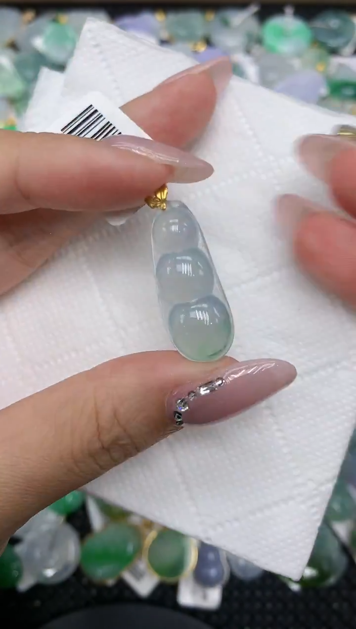 颈饰18K金镶嵌翡翠a货支持复检百元以上9元证书费自理