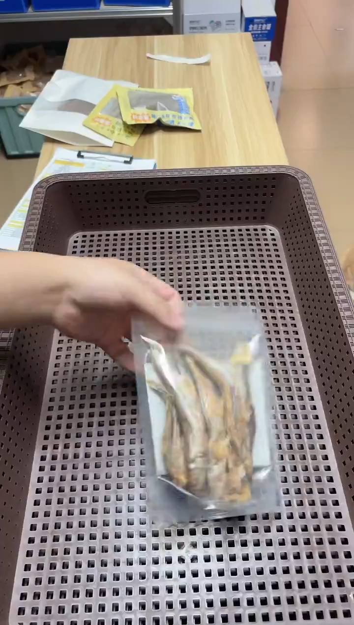 小桃家多春鱼1包