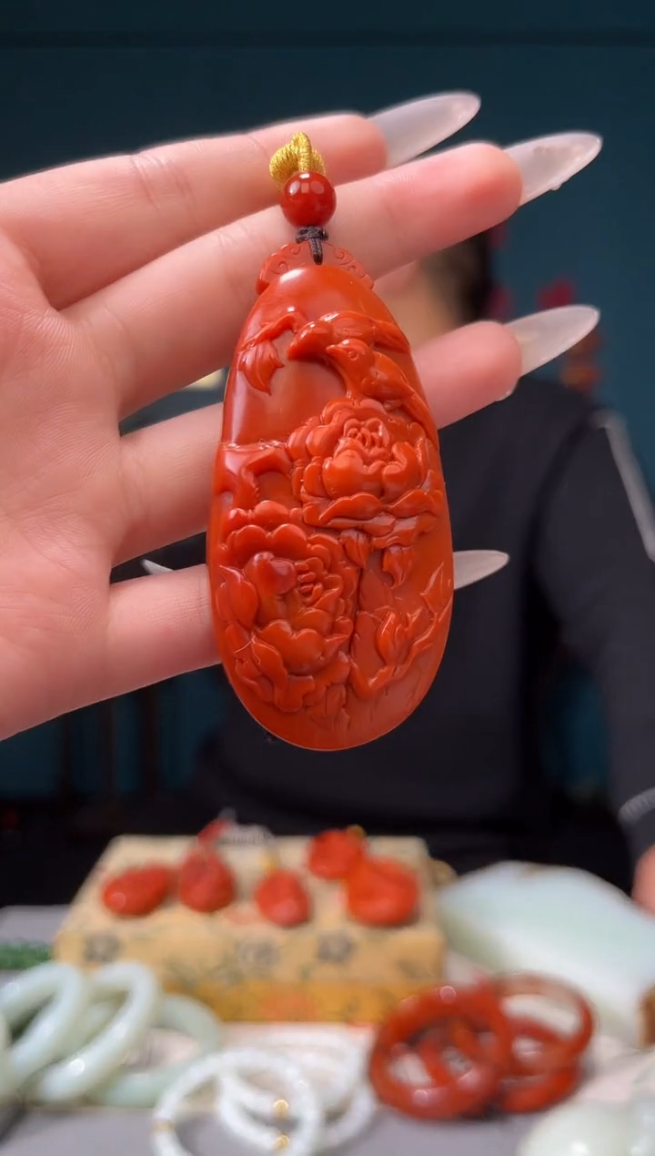 【闪购商品】南红玛瑙颈饰未镶嵌吊坠