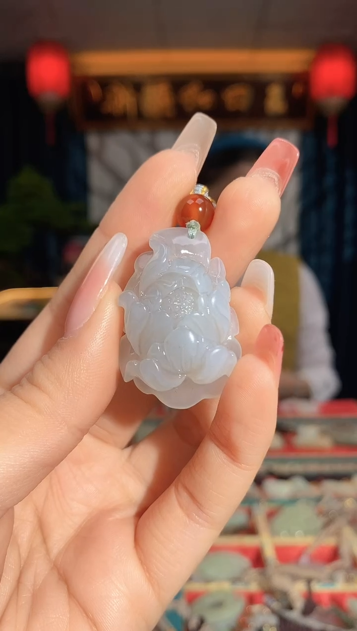 【闪购商品】和田玉未镶嵌挂件花花