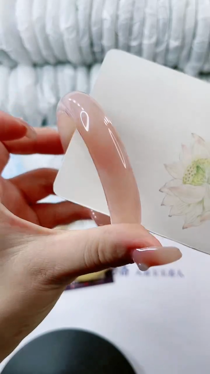 【闪购商品】石英质玉手镯未镶嵌0464778355-多样性发货