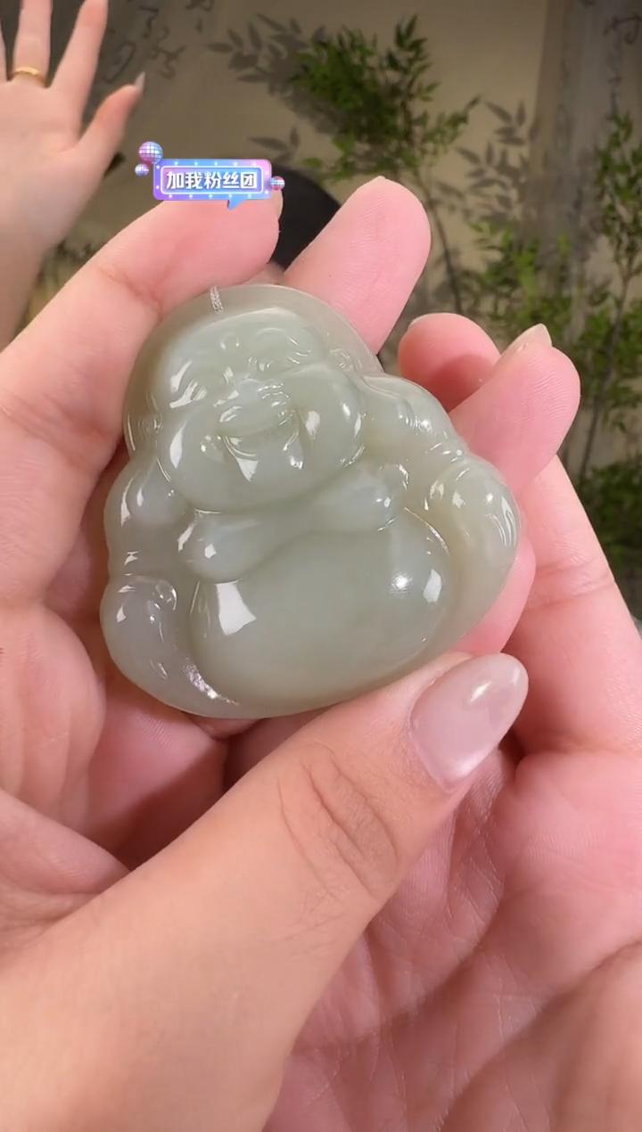 和田玉未镶嵌颈饰佛公