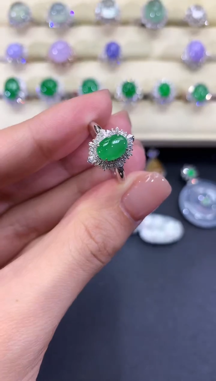 【闪购商品】翡翠18K金镶嵌戒指a83         