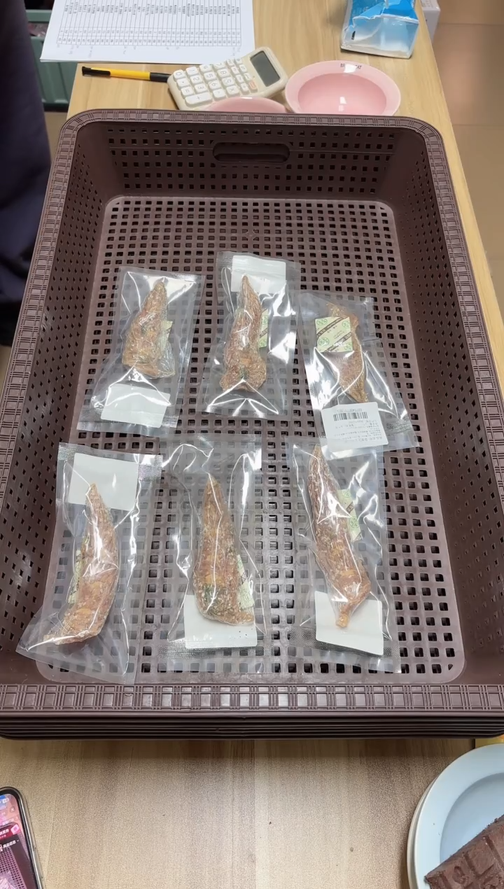 小桃家烘干香烘芝士鸡小胸6个