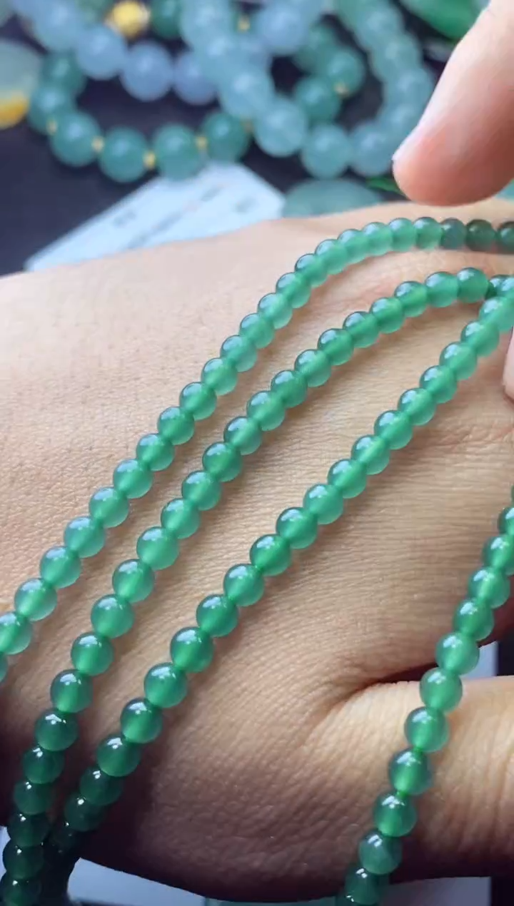 未镶嵌定制翡翠上车