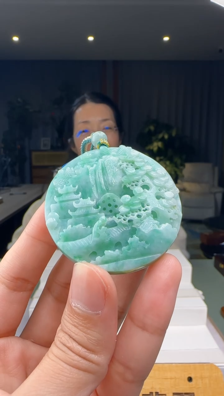 【闪购商品】翡翠吊坠(不含链)未镶嵌XM@@960Q3J12978