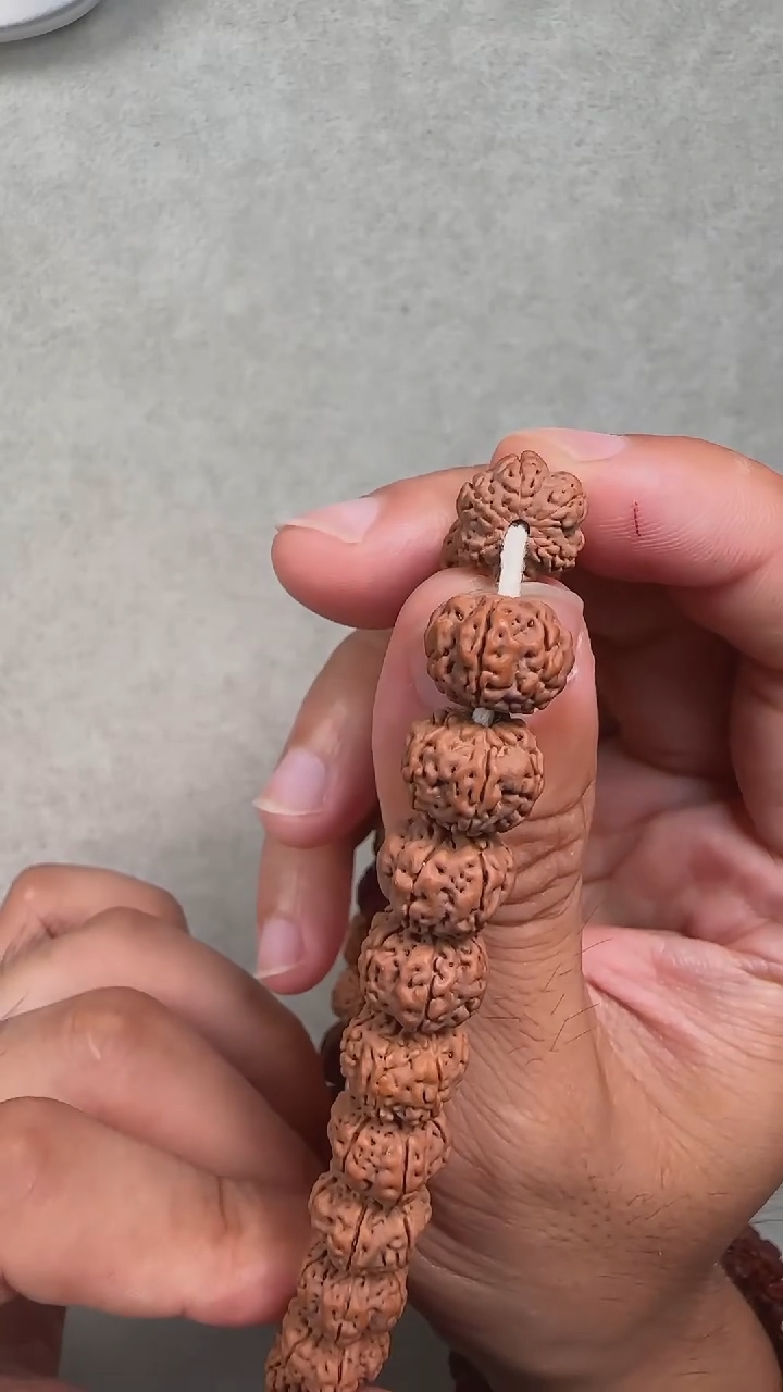 金刚菩提手串六瓣赤玉雪花单圈单根尺寸不指定