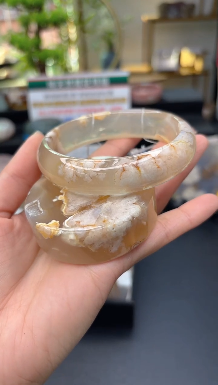 【闪购商品】石英质玉手镯未镶嵌C320(62圈赠送镯心)