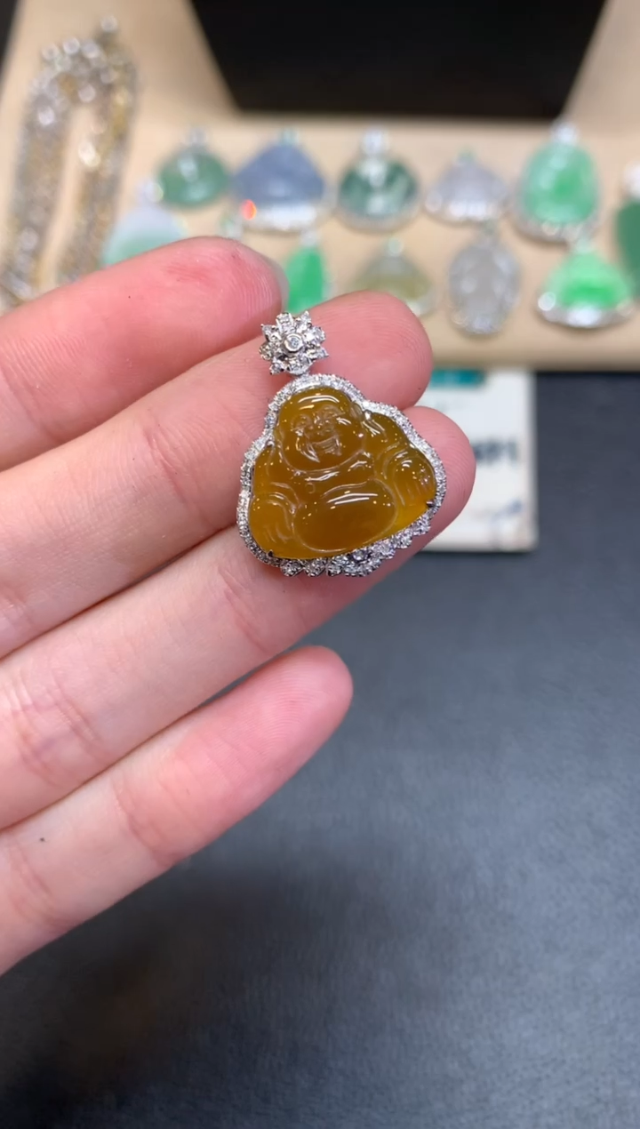 【闪购商品】翡翠颈饰18K金镶嵌佛公【无服务费】