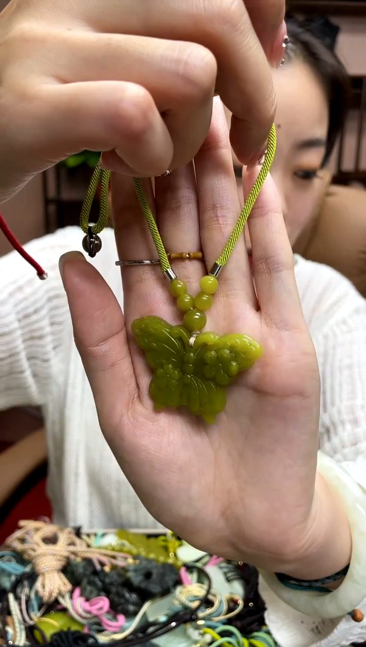 【闪购商品】岫玉吊坠未镶嵌·