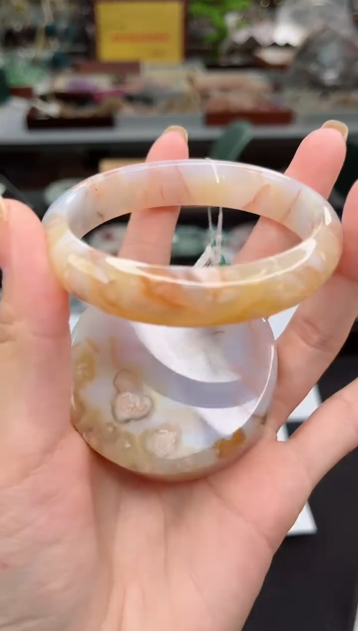 【闪购商品】石英质玉手镯未镶嵌58圈口（赠品镯心）3572241