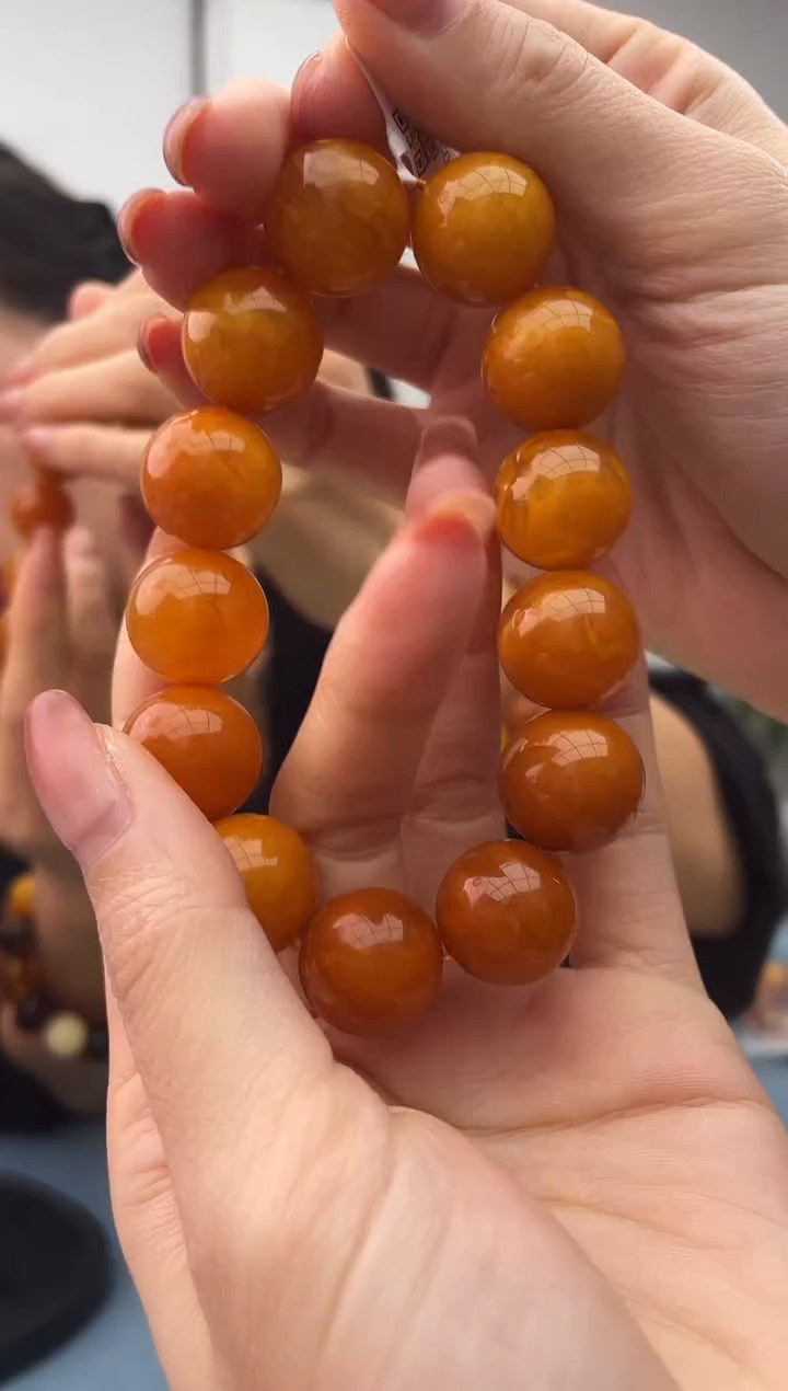 【闪购商品】蜜蜡珠宝奇石未镶嵌微瑕假一罚十，037.16