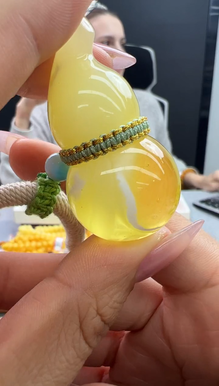 【闪购商品】琥珀颈饰未镶嵌55秒拍号