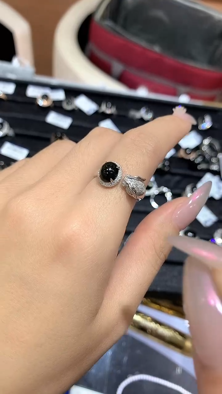 【闪购商品】翡翠戒指18K金镶嵌豹子戒指XLH