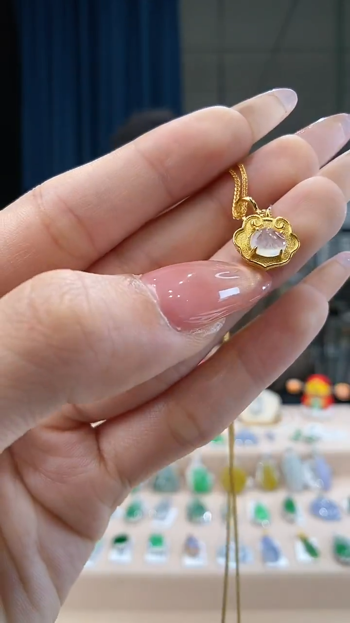 翡翠银S925镶嵌颈饰蛋面