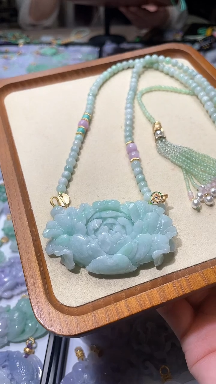 【闪购商品】翡翠颈饰未镶嵌吊坠