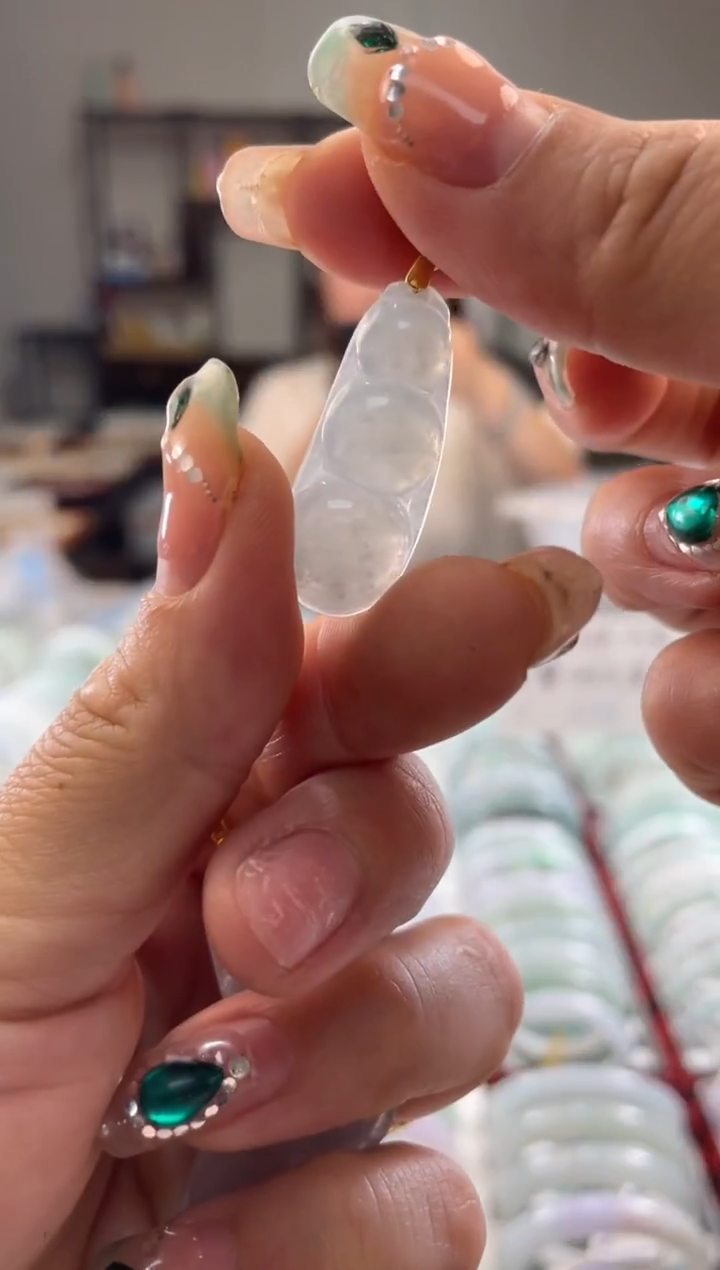 颈饰未镶嵌翡翠多样性发一