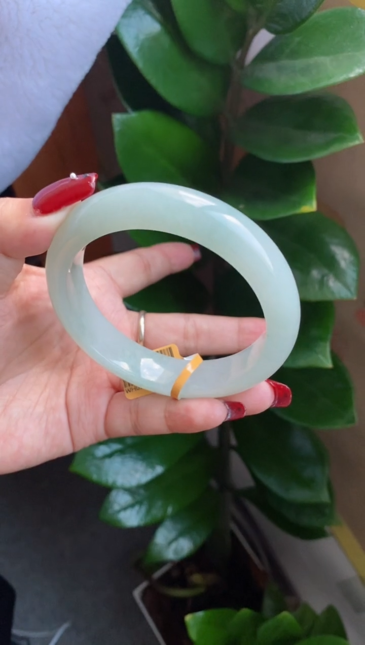 【闪购商品】翡翠手镯未镶嵌（老坑宽版冰胶淡晴绿）26号