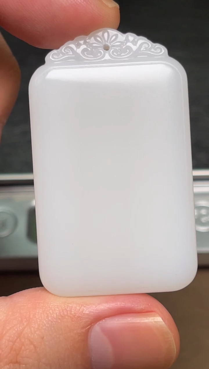 颈饰未镶嵌和田玉43 带点 