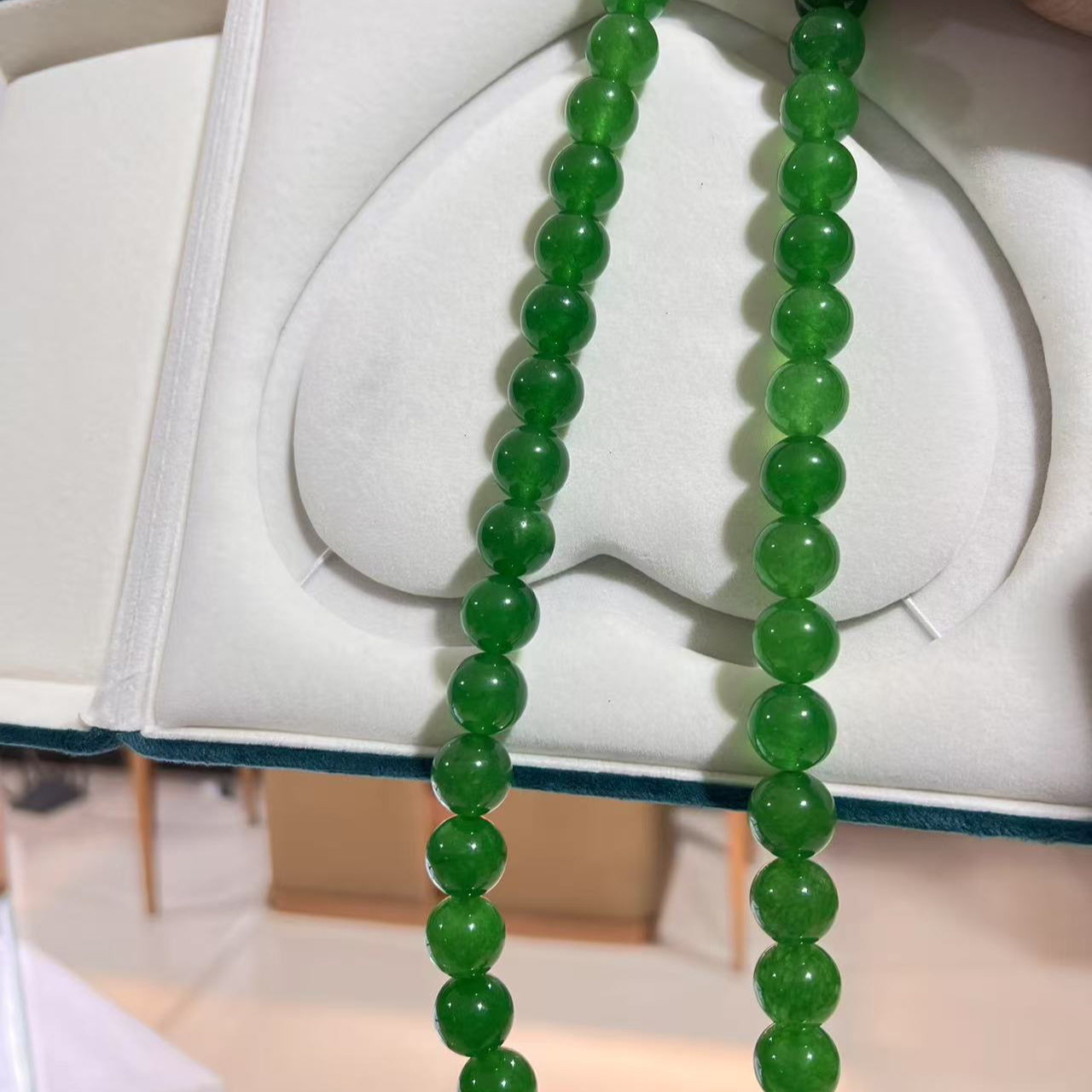 天然A货翡翠妈妈气质绿色菠菜绿长链