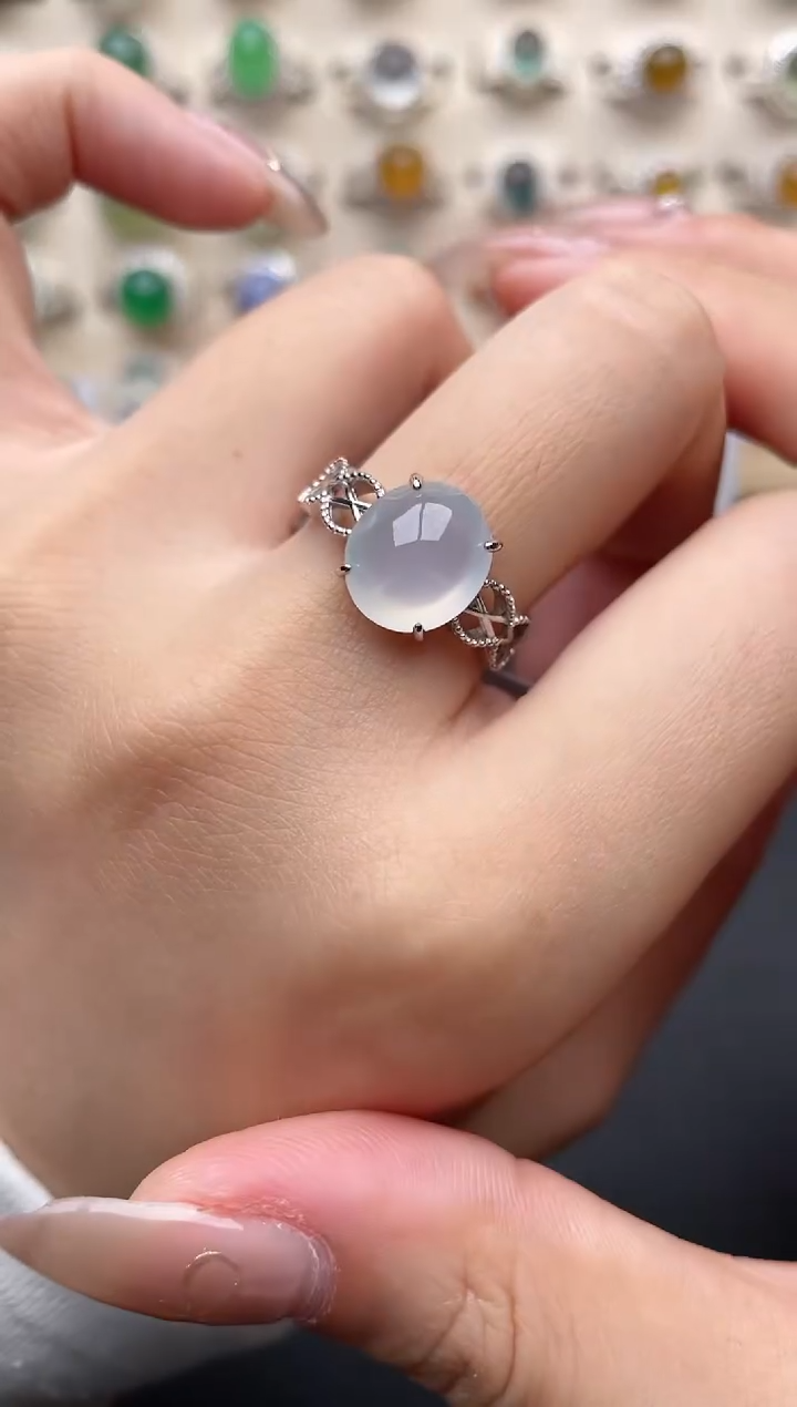 【闪购商品】翡翠戒指银S925镶嵌一物一证一礼盒