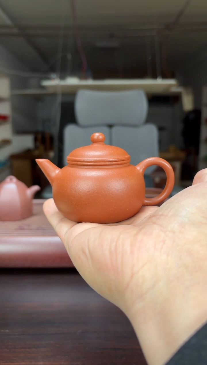 茶壶紫砂半手工降坡泥水平120毫升