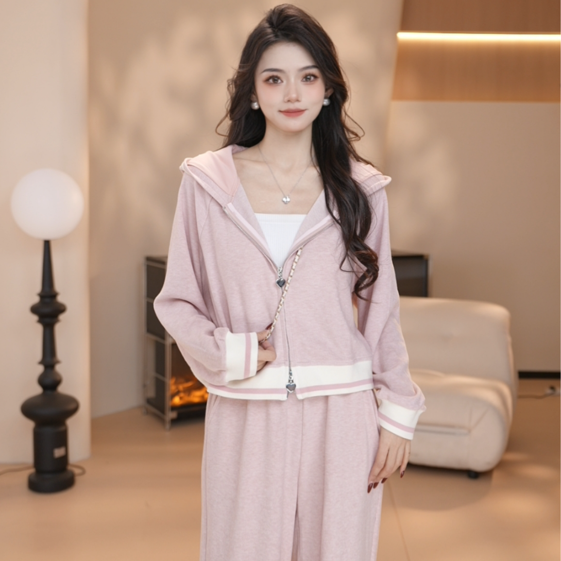 Basic House/百家好CSM连帽卫衣外套长裤两件套百搭女丹宁风穿搭