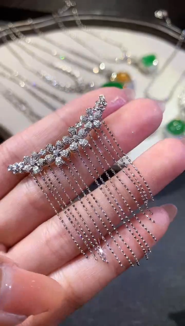 【闪购商品】钻石耳饰18K金镶嵌179耳饰（多样性发货一件