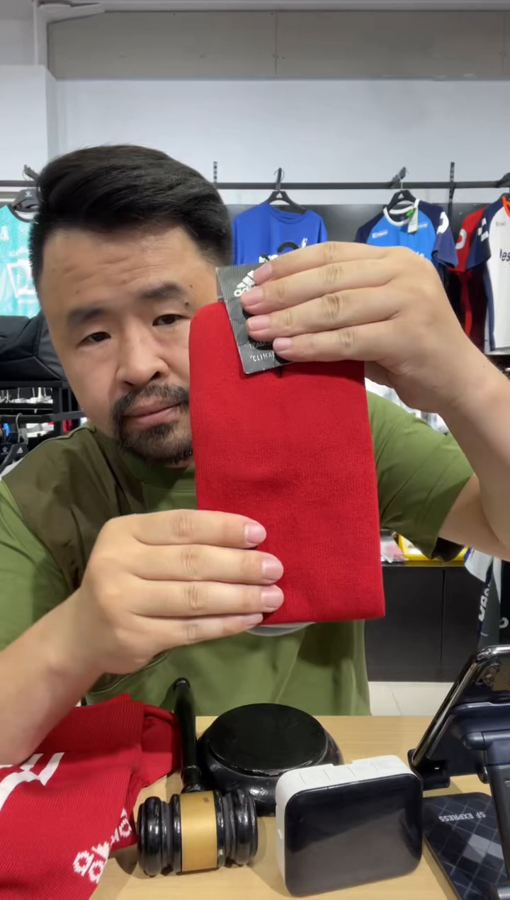 树**。42-44袜子30包邮