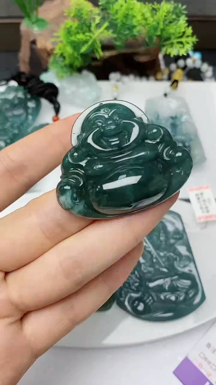 【闪购商品】翡翠颈饰未镶嵌        