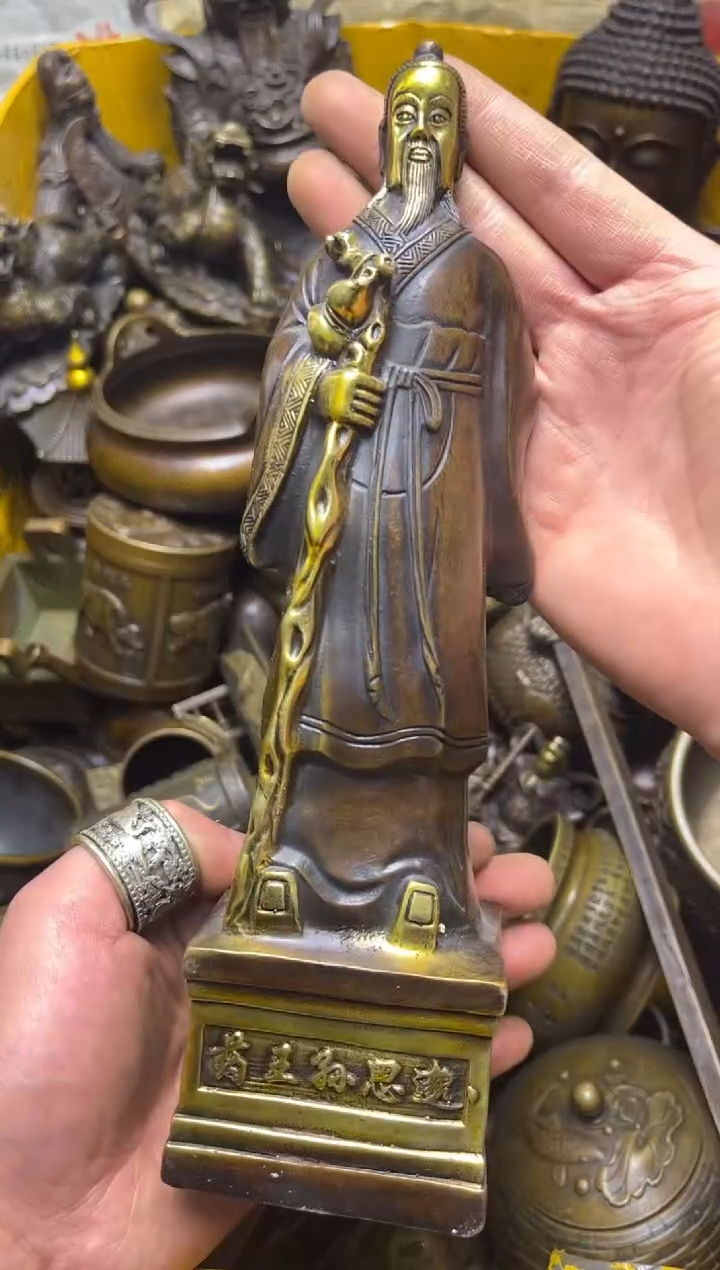 精美铜器，点击下单