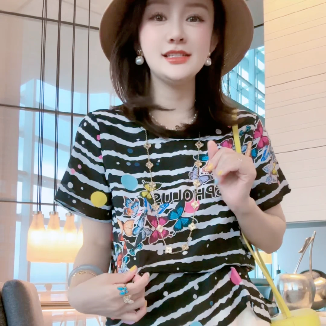 【深圳南油】（D978）2024新款蝴蝶字母休闲显瘦时尚桑蚕丝t恤上衣