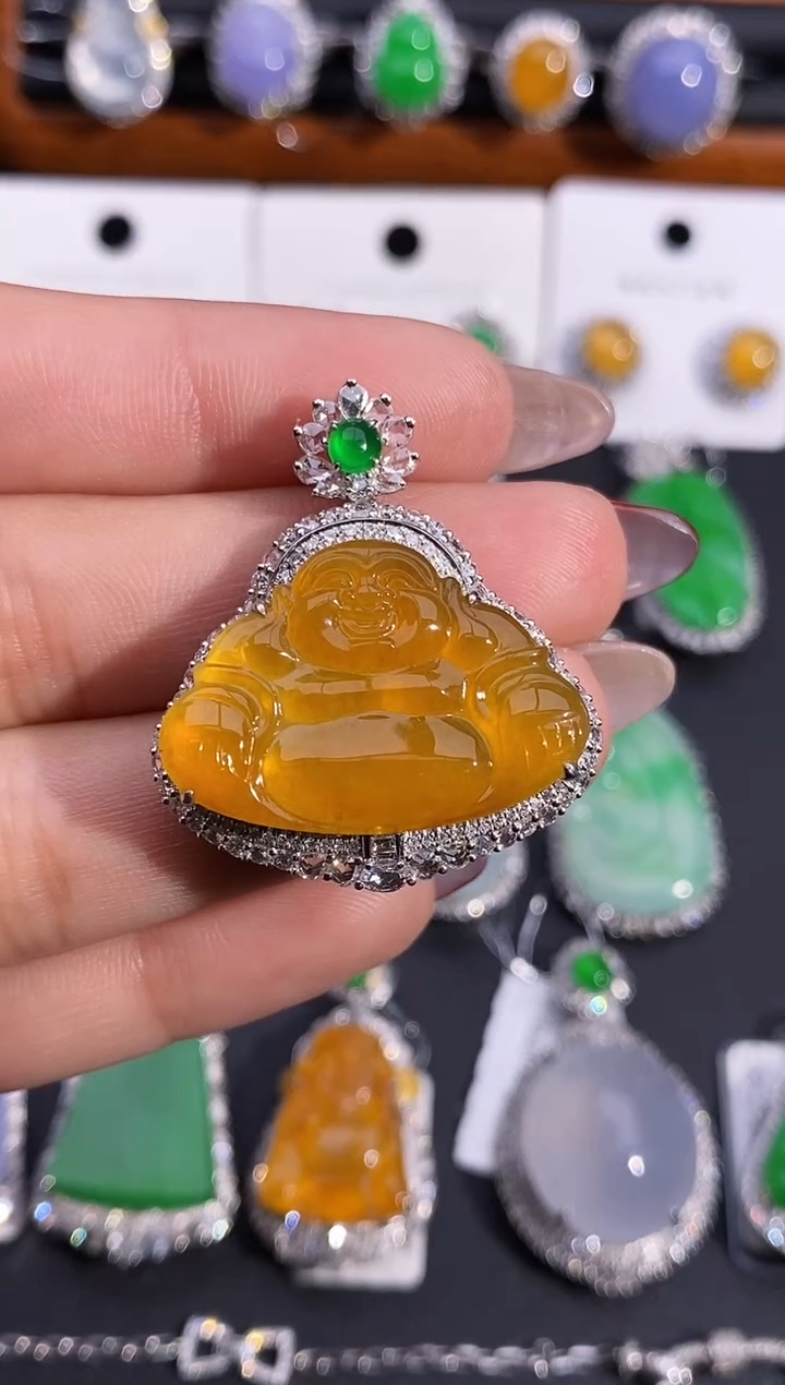 【闪购商品】翡翠颈饰18K金镶嵌吊坠