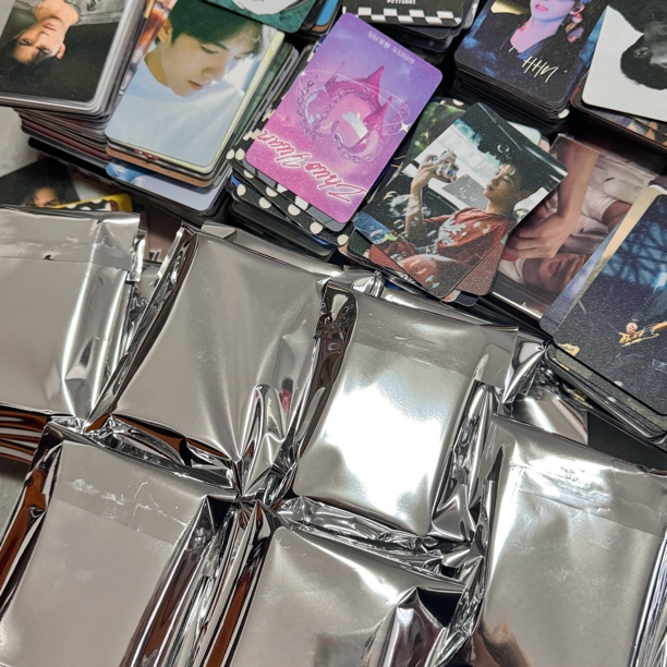 六抽 漫改十个勤天A4大卡抽抽乐 对对碰 默认微瑕小卡