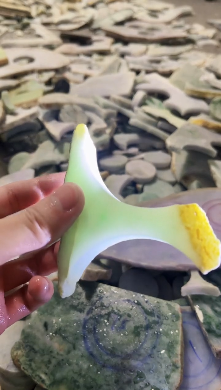 【闪购商品】翡翠颈饰未镶嵌A货吴平977