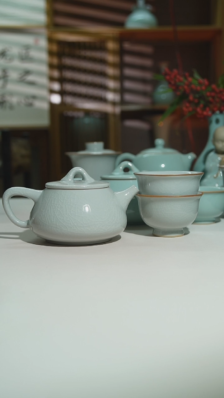 月白石瓢壶加2小压手二级