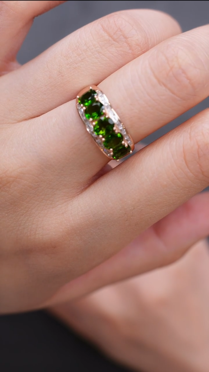 手饰透辉石银S925镶嵌手饰