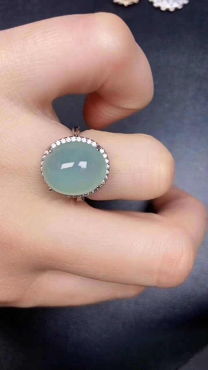 银S925镶嵌戒指翡翠2600