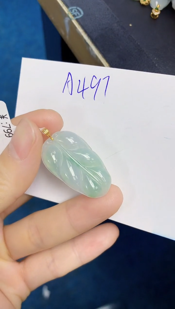 颈饰18K金镶嵌翡翠天然缅甸翡翠A货翡翠百元以上9元证书费自理